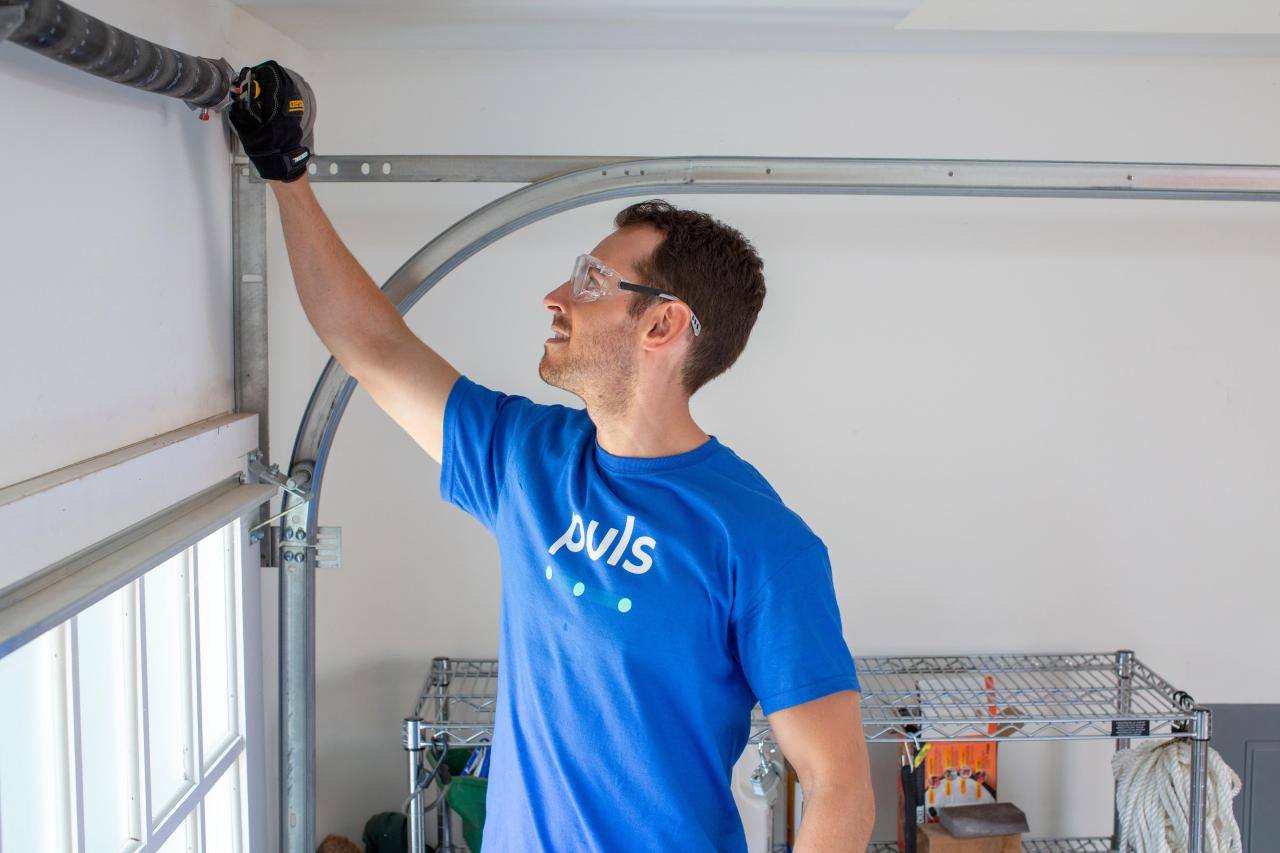 How to Fix a Garage Door that Won’t Open